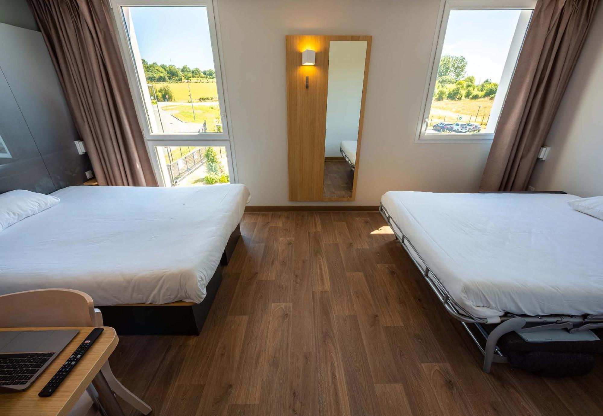 B&B Hotel Les Herbiers Ngoại thất bức ảnh